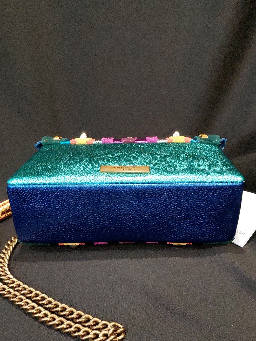 KURT GEIGER LONDON KENSINGTON STUDS CROSSBODY - Picture 9 of 14